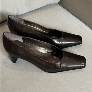Stuart Weitzman Dark Brown Heels